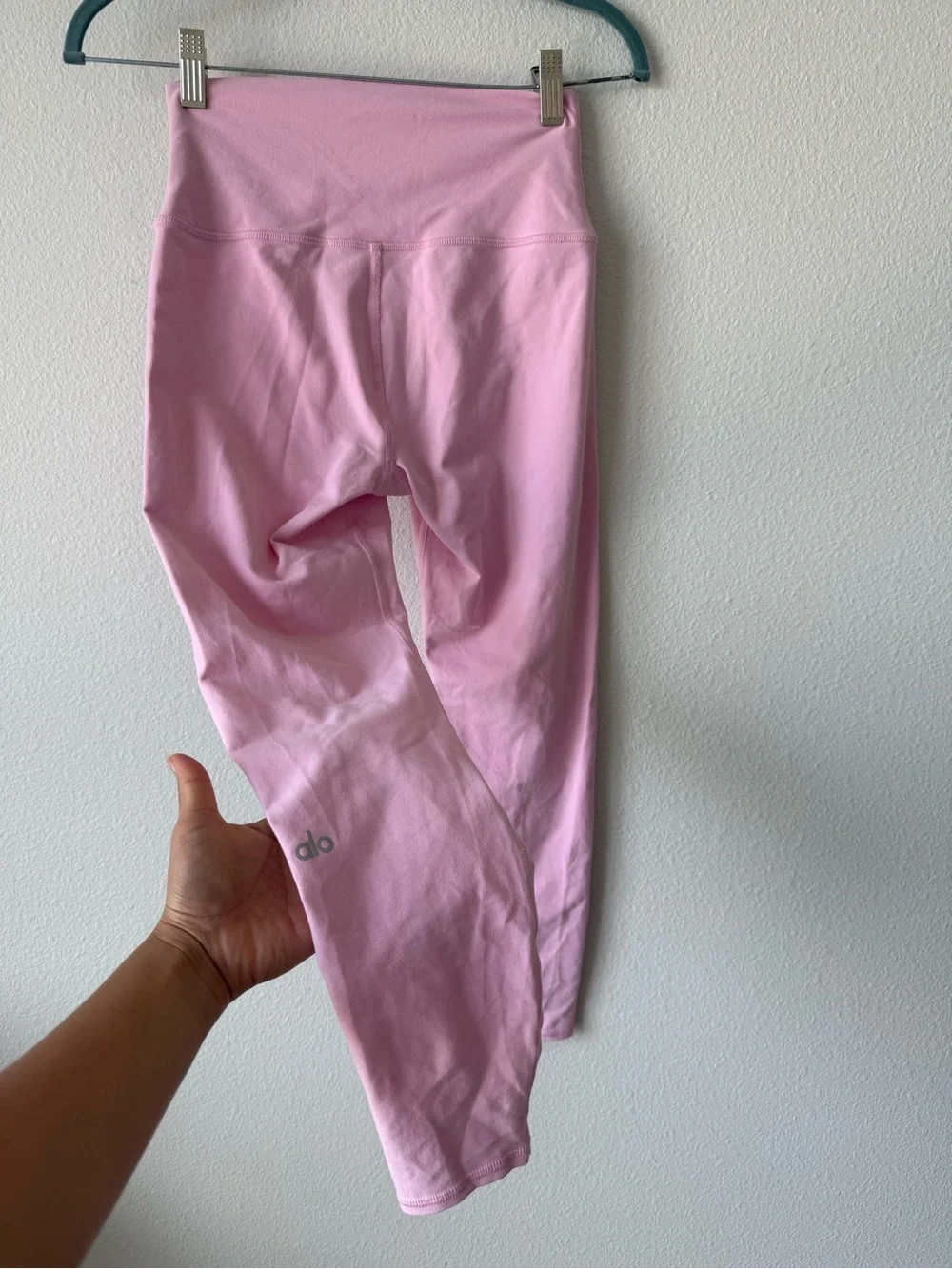 ALO Yoga High-Waist Leggings in Light Pink